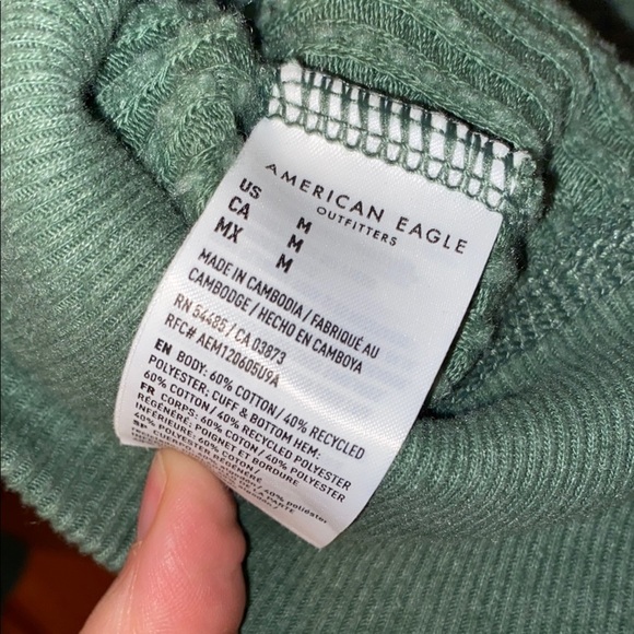 Womens American Eagle Green V-Neck Cozy Oversized Sweater Size Medium - Picture 7 of 7